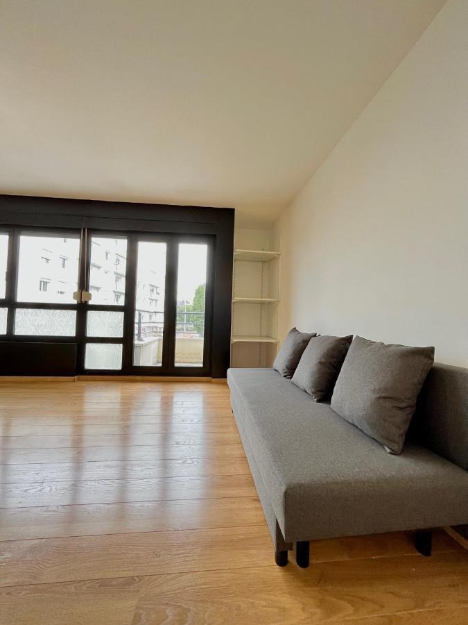 Ponsardin- Appartement Avec Balcon Et Parking Ρενς Εξωτερικό φωτογραφία