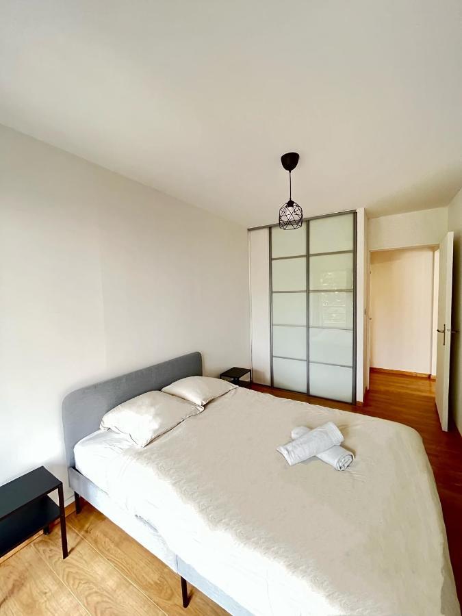 Ponsardin- Appartement Avec Balcon Et Parking Ρενς Εξωτερικό φωτογραφία